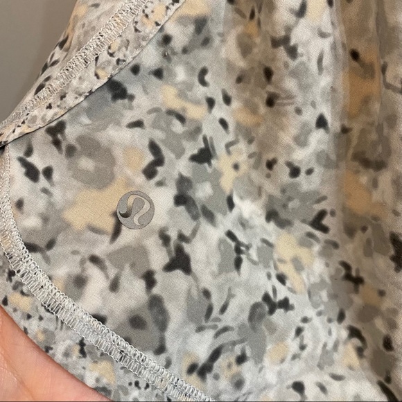 Lululemon shorts - Picture 3 of 5